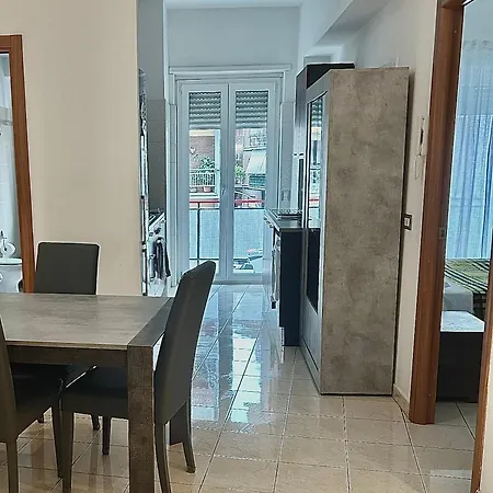 Tiburtina Station Appartement *